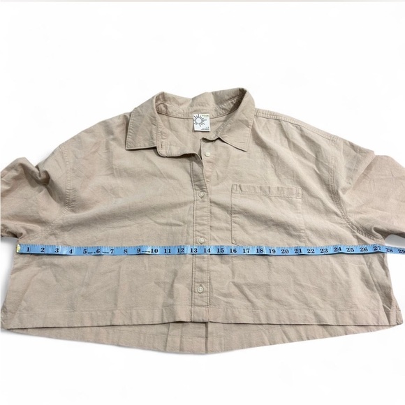 Offline by Aerie Tan Cropped Oversized Button-Up Shirt, NWT, Women’s Size Large - Picture 6 of 7